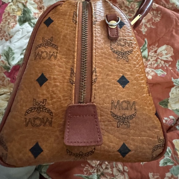 Authentic MCM Vintage Visetos Heritage Boston Cognac Bag small A00172 - Picture 4 of 16